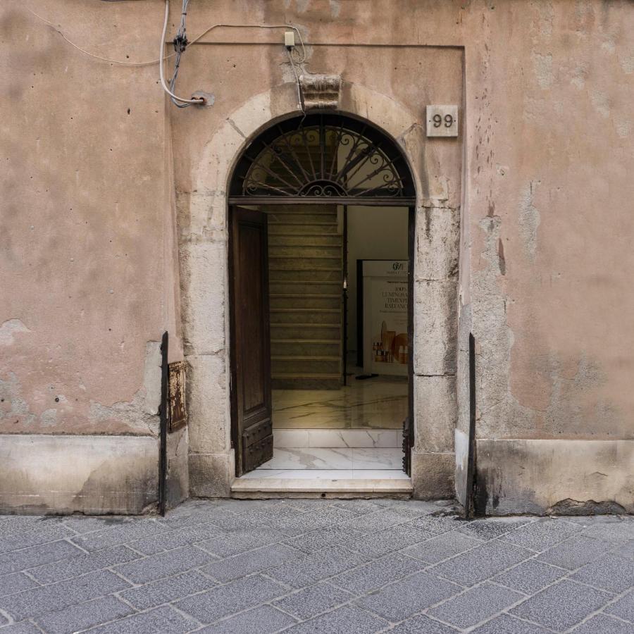 Alex Charme Central Apartments - Corso Umberto Taormina Buitenkant foto